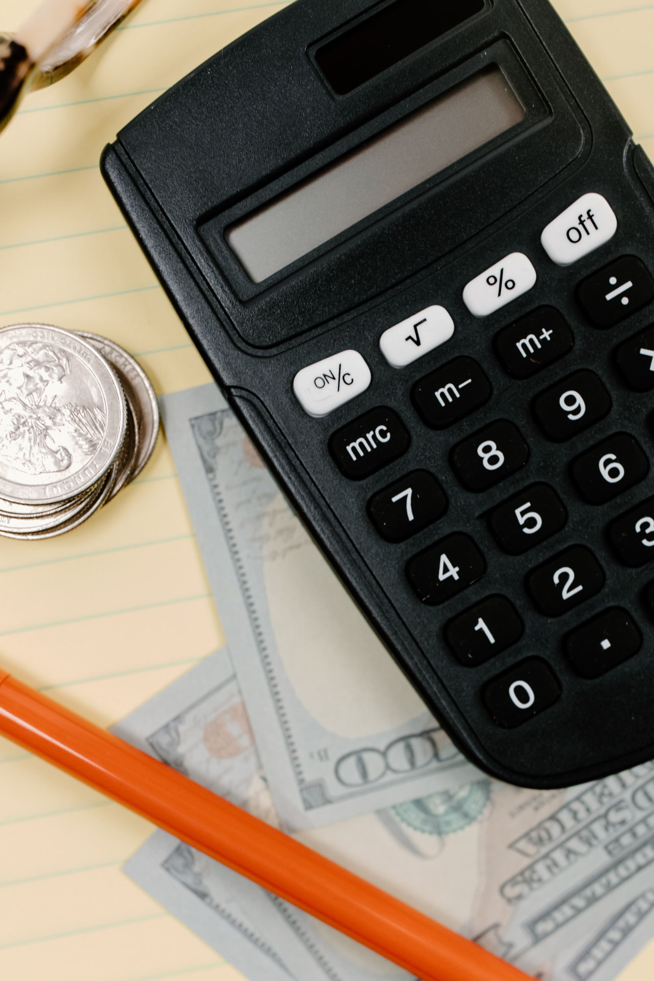 Calculatrice et carnet de suivi financier