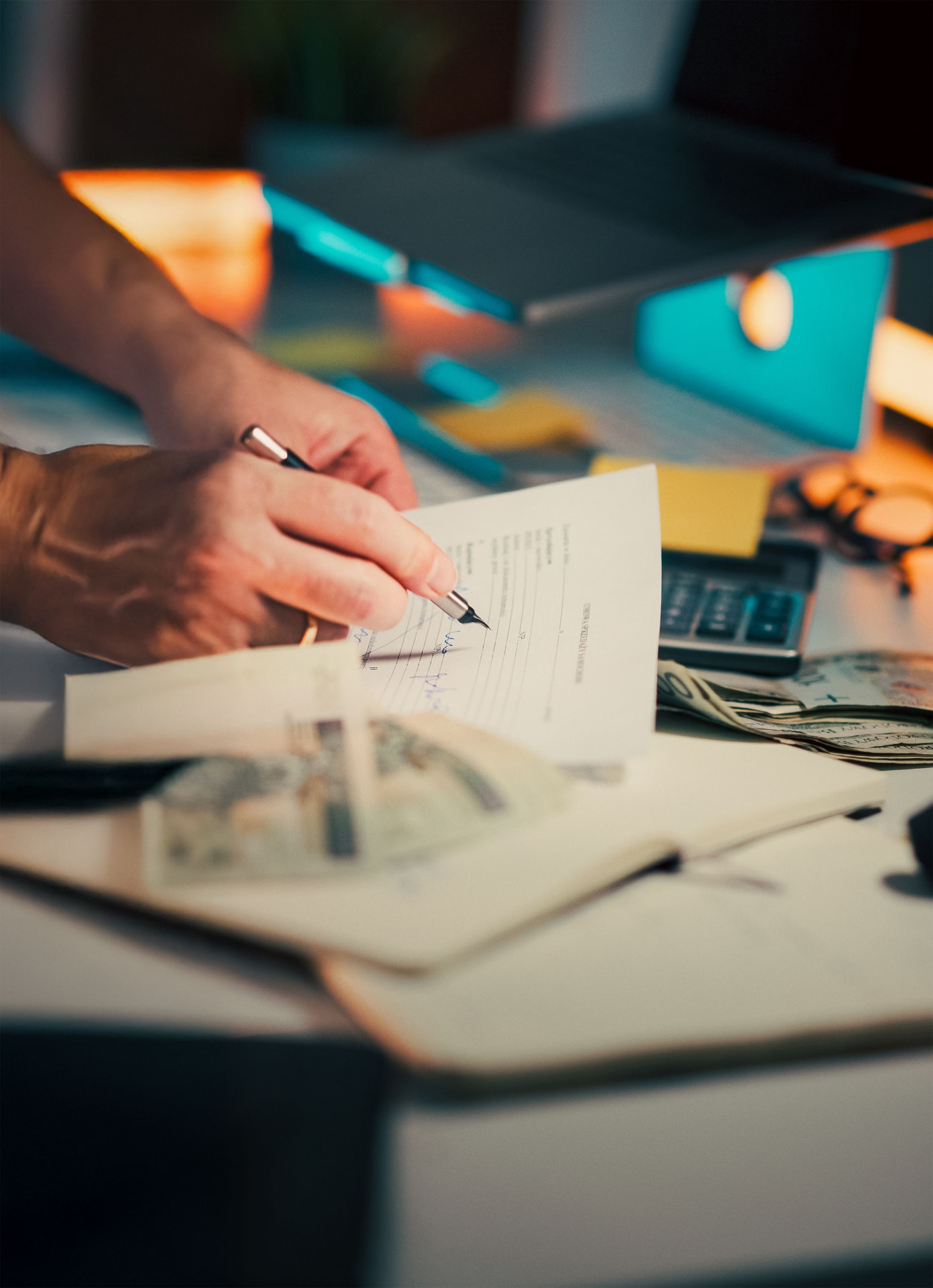 Vérification et signature d’un document financier